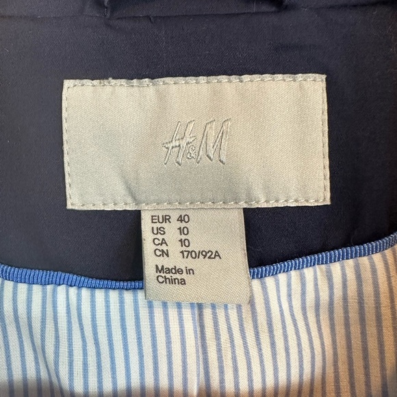 H&M Blue Blazer with Pinstripe Lining - Picture 3 of 9